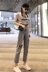 2018 nữ mùa hè mới Hàn Quốc phiên bản của hoang dã retro chic thời trang phù hợp với là mỏng T-Shirt thẳng chín điểm jeans triều