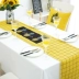 Nordic vàng bảng zebra cờ phim hoạt hình bàn tròn bàn vuông bảng bảng cà phê tủ TV vận động viên cờ giường tủ đựng quần áo động vật học - Khăn trải bàn