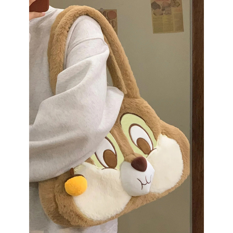 This year's popular large-capacity portable Mao Mao bag 2023 explosion super fire Japanese cute girl shoulder plush bag