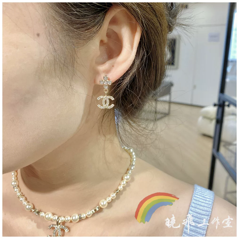 Настоящие серьги Chanel 23A, новое золотое подвесное крест-бриллиантовое, серьги с двойной буквой C