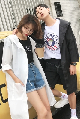 Mùa hè ngoài trời quần áo chống nắng nam giới và phụ nữ sinh viên Hàn Quốc áo khoác siêu mỏng thoáng khí phần dài loose trùm đầu da áo gió Áo gió
