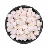 Пория китайская травяная медицина на искренний блок бай -фунтинг с чайным пузырьковым пузырьковым напитками