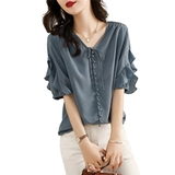 Брендовая дизайнерская рубашка, тренд сезона, V-образный вырез, по фигуре