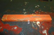 Ювелирные изделия и полуфабрикаты 桂林鸡血玉 上朗料原石镇尺印章尺寸709克