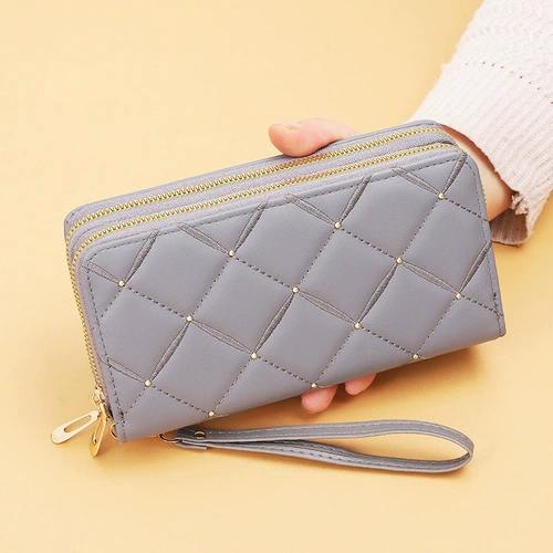 Вместительная и большая маленькая сумка клатч с молнией, бумажник, коллекция 2023, с вышивкой