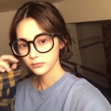 Черные очки, простой и элегантный дизайн, популярно в интернете, по фигуре