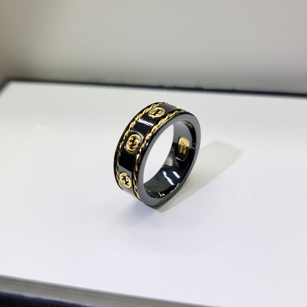 Black Ceramic 22 (Hong Kong)Sterling Silver ma'am ring men and women lovers G family sign classic LOGO new pattern Black ceramic White ceramics black and white Ring