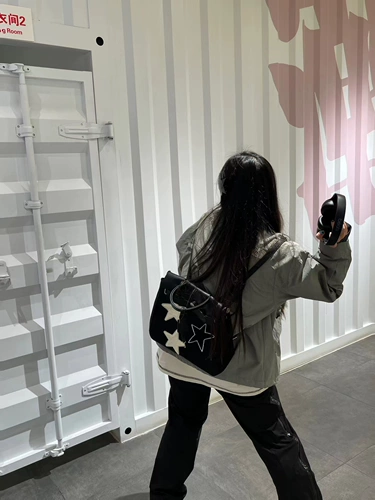 Вместительная и большая сумка на одно плечо, сумка через плечо, рюкзак, коллекция 2023, в корейском стиле, с вышивкой