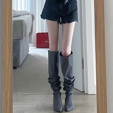 Западные Boots 阿茉兰灰色尖头褶皱堆堆靴女2023新款长靴大筒围细跟西部牛仔靴子
