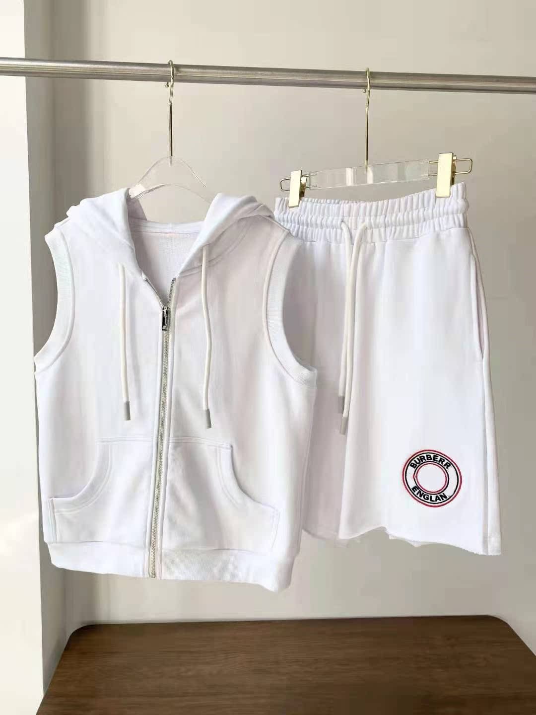 White VestChaopai 2021 Spring and summer New products British style black and white Two colors vest shorts suit heavy industry Embroidery Versatile Foreign style