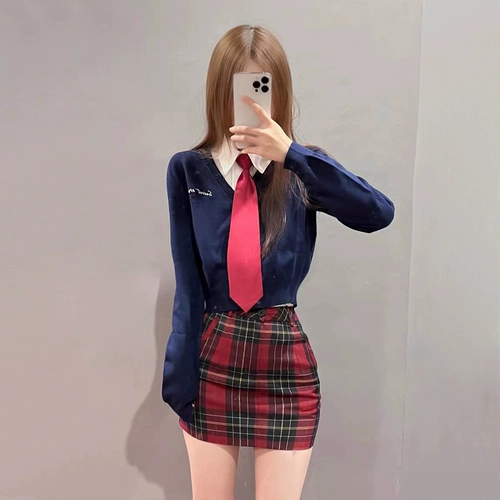 Студенческая юбка в складку, комплект, демисезонный лонгслив, оригинальный жилет, подходит для подростков, с акцентом на бедрах