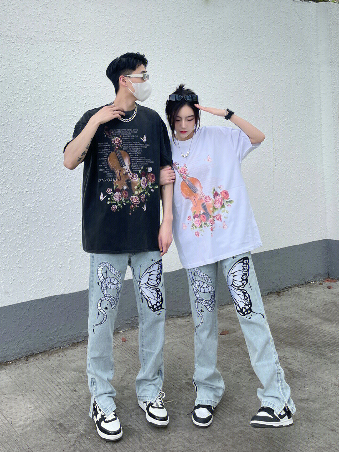 American high street hiphop retro embroidered jeans for men, loose and versatile zipper micro flared casual couple trousers Application Scenario
