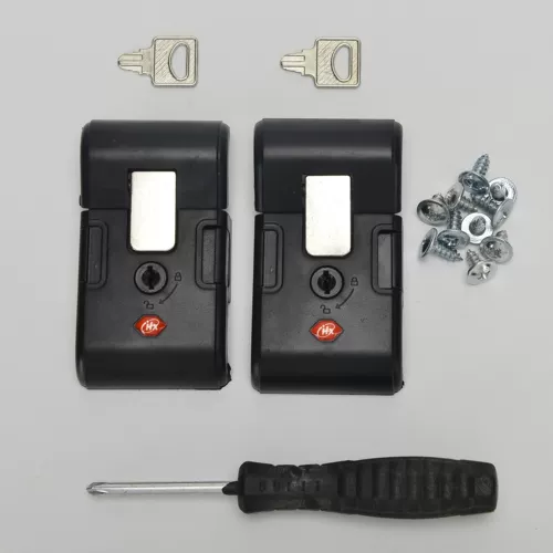 Чемодан, металлический прочный замок