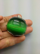 Украшения на шею 古宝阁古玩玉器 清代老猫眼宝石绿猫眼宝石镶银老吊坠老坠子挂件