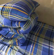 Nó có thể được tùy chỉnh trường kẻ sọc màu xanh giường bông vải chăn bông twill ký túc xá dành riêng ba gia đình bốn - Khăn trải giường