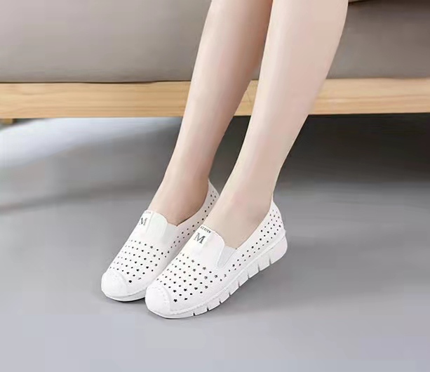 8801 White Hollow2021 Spring and summer Women's Shoes Doug shoes soft sole non-slip pregnant woman Flat bottom Single shoes female comfortable Mom shoes Mountaineering Running shoes