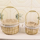 Цветочная корзина Железо Сделайте металлический виненский дикий кусок, тканые цветы и горшок, украсить яичный букет золотые цветы