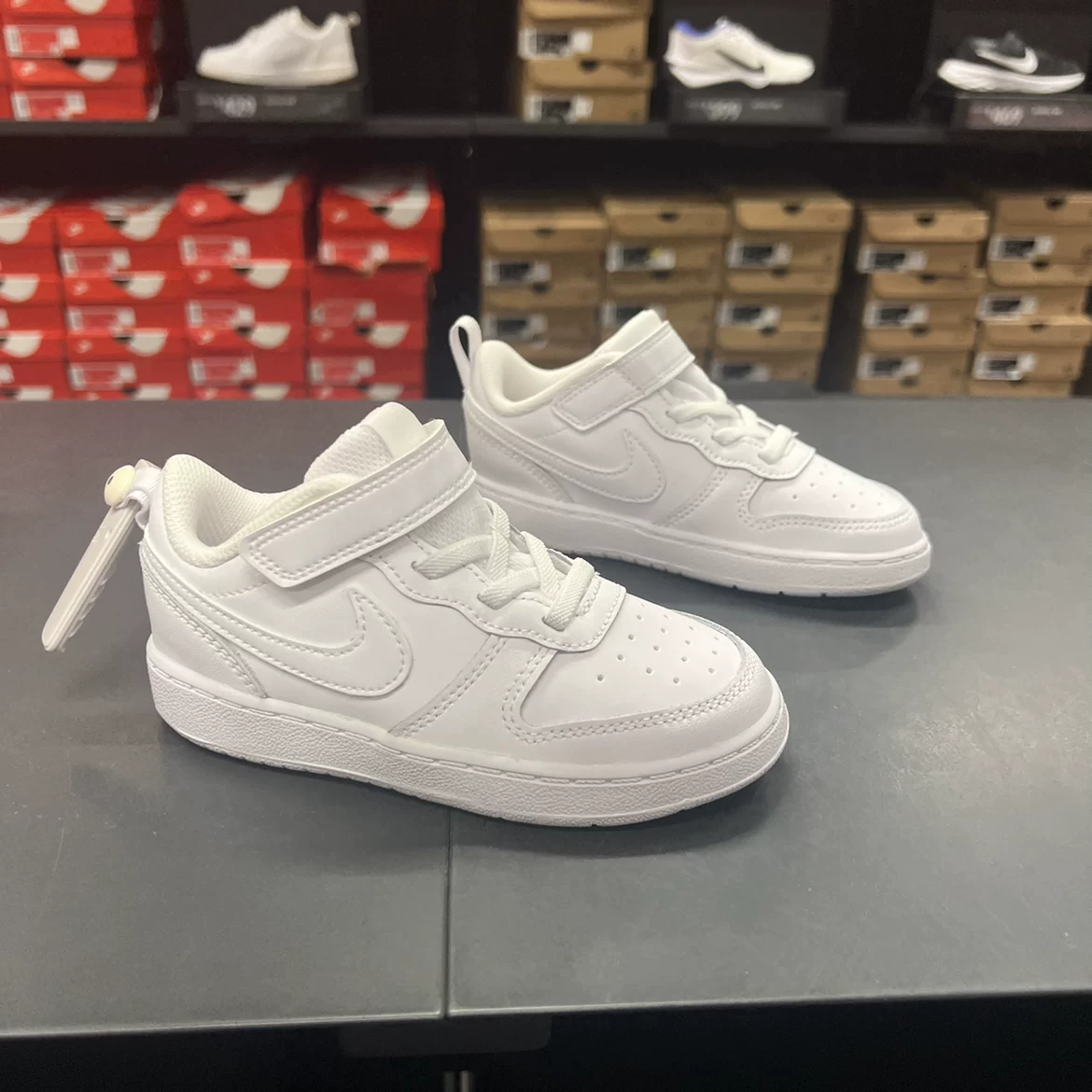 Детские кроссовки Yang Zai для мальчиков и девочек Court magic post Nike BQ5453-100