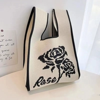 Бежевая роза Роза