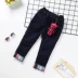 Cô gái cộng với quần jean nhung Quần áo trẻ em 2017 mẫu mùa đông trẻ em mới bông vải bông căng quần bé gái bé gái thủy triều quần yếm jean trẻ em Quần jean