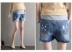 Thai sản mới jeans mặc quần thai sản mùa hè lỏng thường kích thước lớn quần áo thai sản mùa hè dạ dày lift quần short đồ bầu thời trang Phụ nữ mang thai quần / quần bụng
