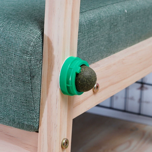 Мятная игрушка, кот