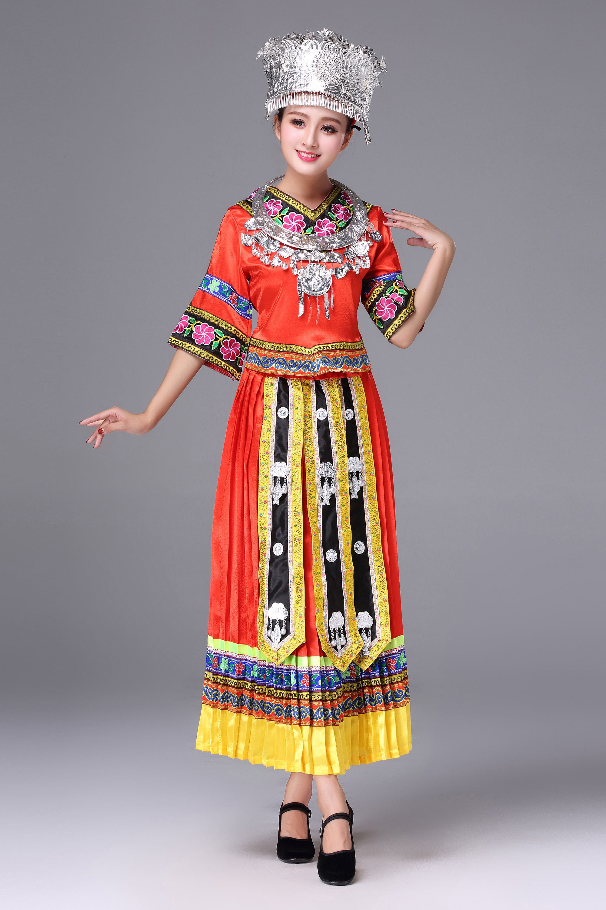 苗族服装女装少数民族演出服土家族舞蹈服装壮族表演服苗族演出服