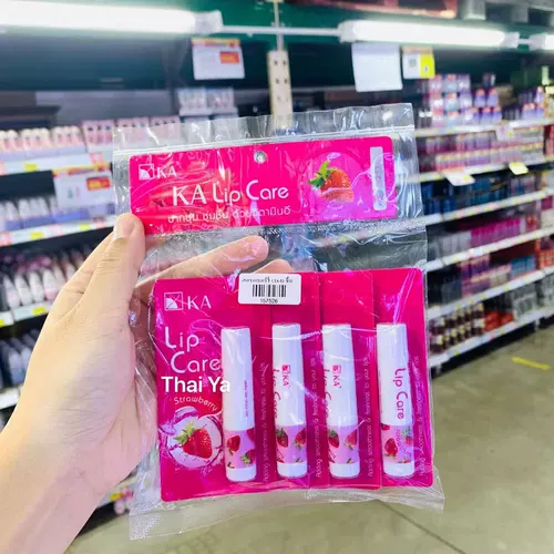 Клубника, увлажняющий защитный базовый бальзам для губ для школьников, Таиланд, против трещин