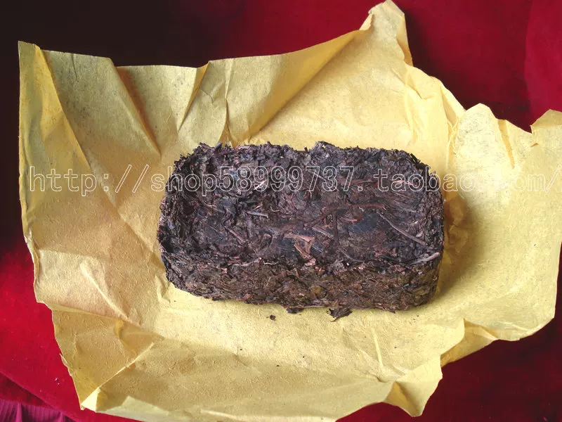 Красный (черный) чай, тибетский чай, чайный кирпич, 2009 год
