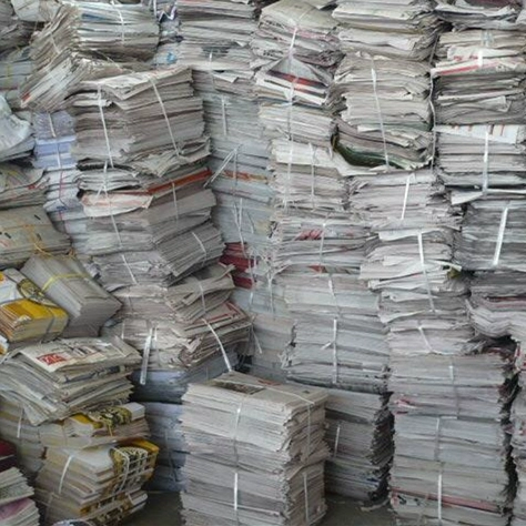 Газетная упаковка газета старая газетная упаковка газета с водой -поглощение оконных издательств
