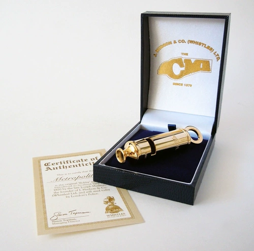 Акме британская полиция полиции полиции медного никеля использует наружную полицейскую полицию на открытом воздухе. Оригинальная сеть.