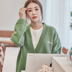 Quần áo Handu 2019 xuân mới quý cô giản dị buông thả chữ ngắn áo len ngắn len - Cardigan áo cardigan Cardigan