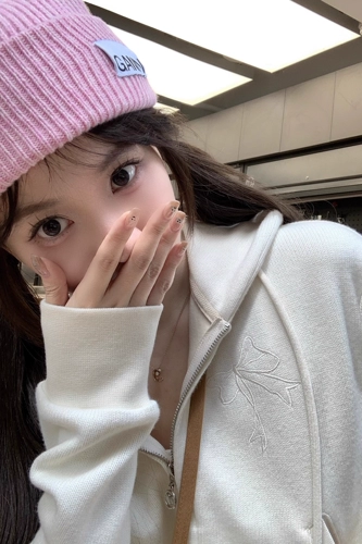 CUTEioi Трикотажное платье с бантиком, комфортная толстовка с капюшоном для отдыха, с вышивкой