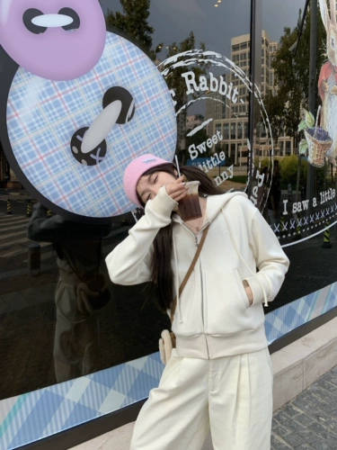 CUTEioi Трикотажное платье с бантиком, комфортная толстовка с капюшоном для отдыха, с вышивкой