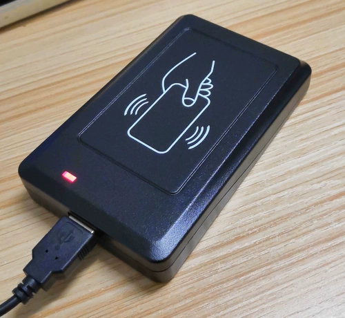 USB-206-ICID также поддерживает производное управляющую карту микрокатового Apu Apu Yingze Blue Bento в посещаемости доступности