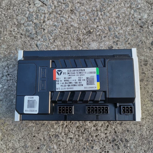 Электромобиль Yadi Оригинальный контроллер 72V40A Yunnangui Sichuan Malaysia 1200 Wish Riging King E6 Enhanced версия