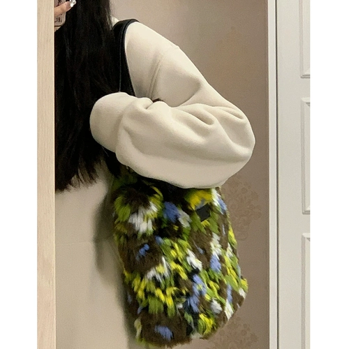 Демисезонная небольшая дизайнерская вместительная и большая сумка на одно плечо, широкая цветовая палитра