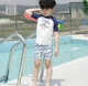 Quần áo trẻ em mùa hè cậu bé chia áo tắm đặt con bé ba mảnh cá mập bơi mũ bơi thân áo tắm j