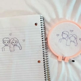 Один юань 2 кросс -штифт вода -саративная ручка картинка ручка ядра. Одежда