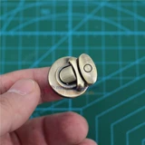 Mini Dism изготовленный кожаный рисунок DIY Версия кожа маленький объект 3.85 Отрежьте бобовой дверь подвеска Ding QQW-163