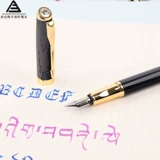 Персонажи тела, такие как ручки утки и другие проволочные ручки написали тему черного тела, написание ручек и железной коробки рисунок ручки