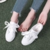 2017 mới nhỏ giày trắng nữ ruy băng mùa hè giày vải thoáng khí học sinh Giày lười Hàn Quốc nửa hoang dã kéo giày trắng - Plimsolls