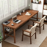Двойной твердый деревянный стол длинные полосы к окну столу на стене узкий стол