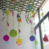 Новогодний день детского сада в детском саду висят украшения творческий подвесной коридор