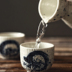 Chai rượu sake vẽ tay theo phong cách Nhật Bản, bình, ly rượu, rượu vang trắng, tách rượu, chai rượu gia đình, hoa ly vang đỏ Rượu vang