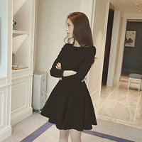 Váy mùa thu đông nữ cộng với nhung đen Hepburn retro đen 2018 phiên bản Hàn Quốc mới của váy đen dài tay đáy váy đầm ôm body