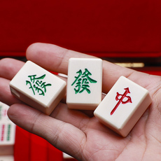 Изделие с гравюрой на слоновой кости