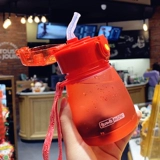 Летний детский свежий пластиковый милый портативный стакан для школьников со стаканом, простой и элегантный дизайн, защита при падении