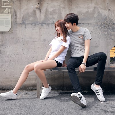 Hàn quốc phiên bản của T-Shirt nam giới và phụ nữ ngắn tay xu hướng lỏng nửa tay vài bộ vòng cổ áo bông thêu kitten t-shirt triều Áo khoác đôi
