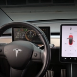 Подходит для Tesla Tesla Model3 Приборной панели аксессуары модификации полной ЖК -экраны цифровой головки для отображения HUD